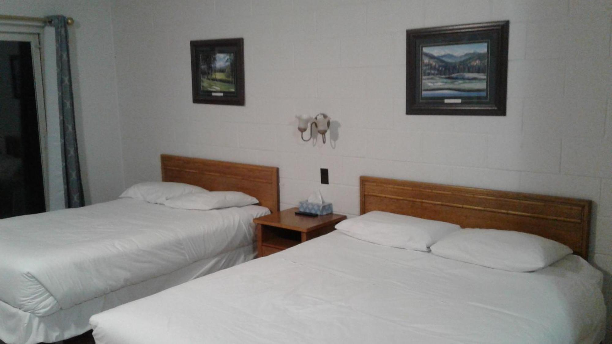 Top Notch Motel Уайъртън Екстериор снимка