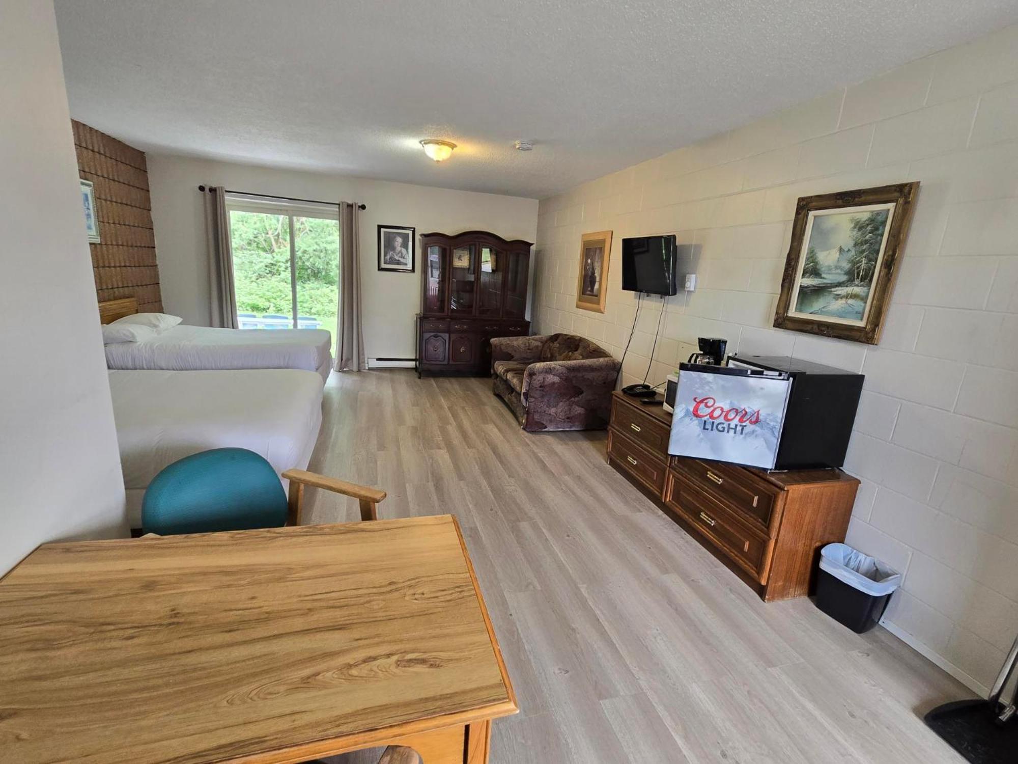 Top Notch Motel Уайъртън Екстериор снимка