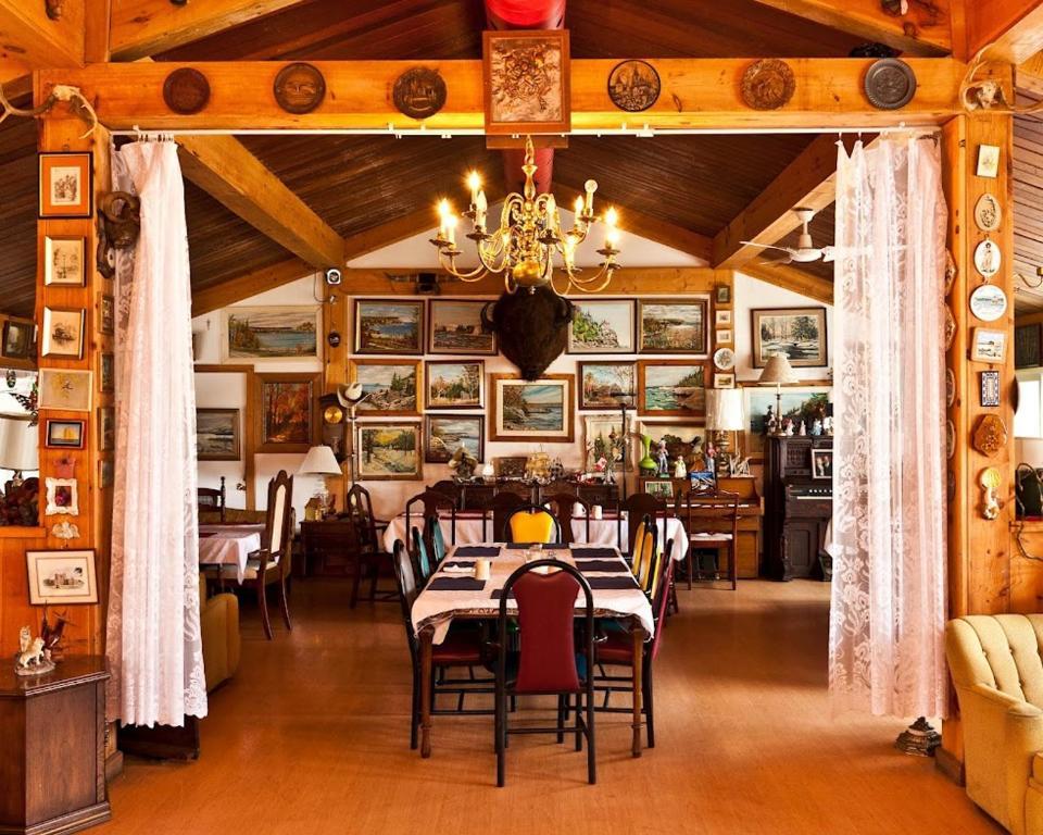 Top Notch Motel Уайъртън Екстериор снимка
